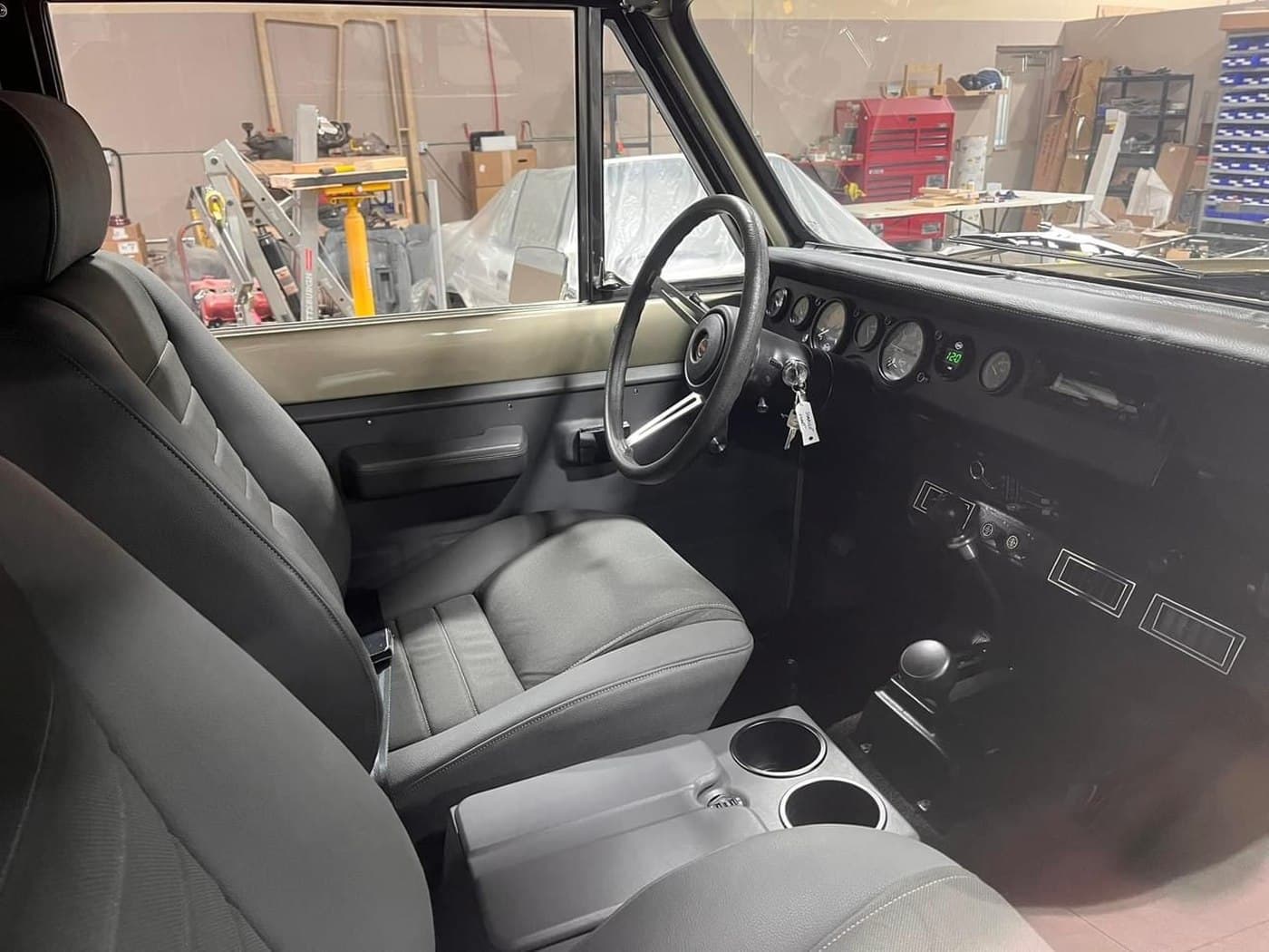 FINISHED — INTERIOR WIDE