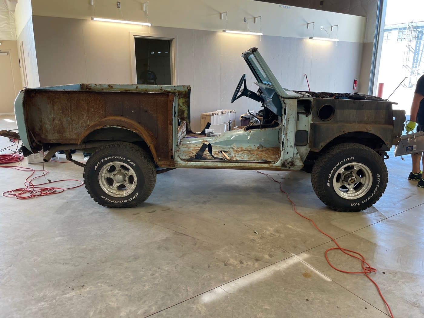 TEARDOWN — ROOF & DOORS OFF